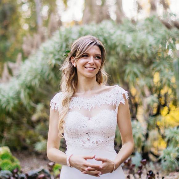 Meet your Posher, Monica - Picture 1 of 1